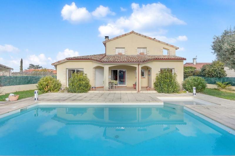 Maison - 190 m² - 5 pièces