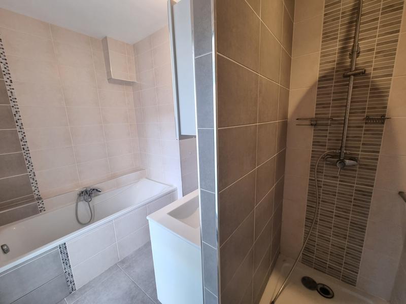 Appartement - 80 m² - 3 pièces