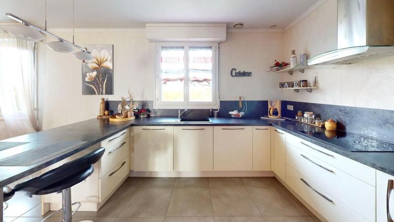 Maison - 120 m² - 6 pièces