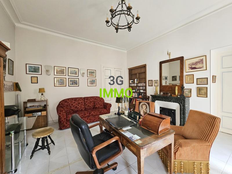 Appartement - 192 m² - 5 pièces