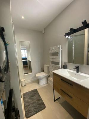 Appartement - 107 m² - 7 pièces