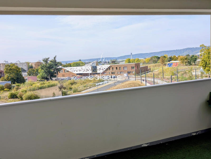 Appartement - 82 m² - 4 pièces