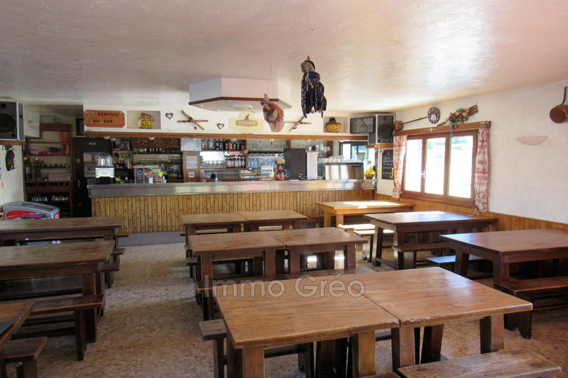 Local commercial - 245 m²