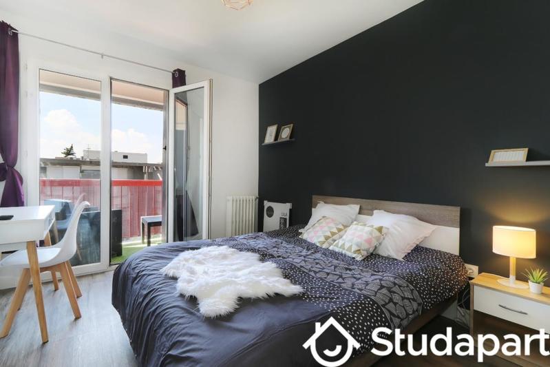 Chambre - 11 m² - 1 pièce