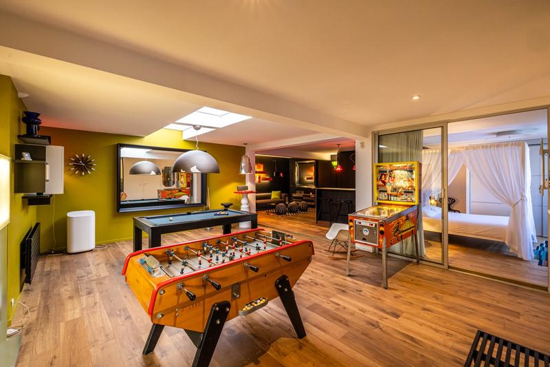 Maison - 397 m² - 8 pièces