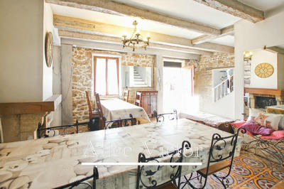 Maison - 355 m² - 12 pièces