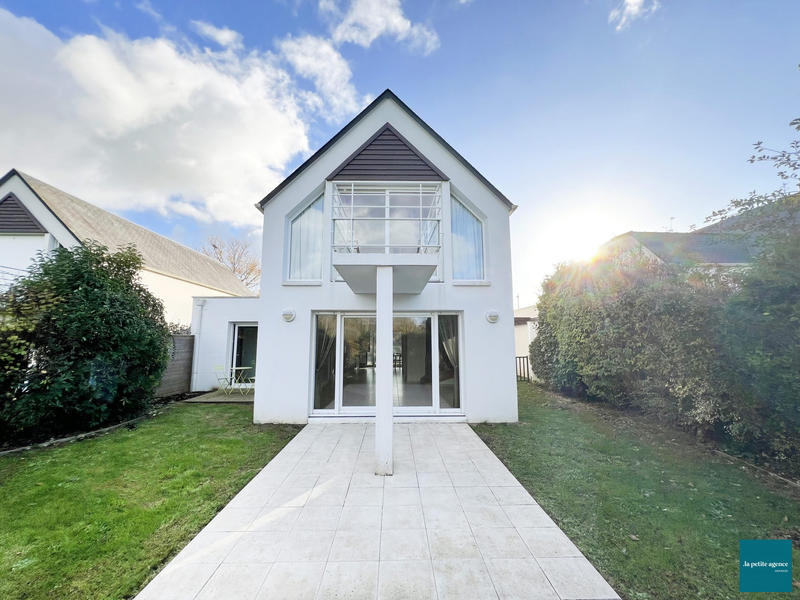 Maison contemporaine - 119 m² - 6 pièces