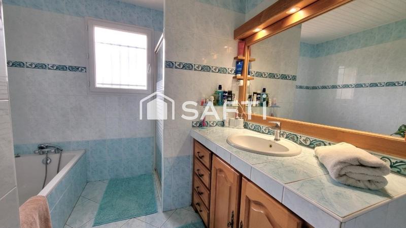 Maison - 171 m² - 8 pièces