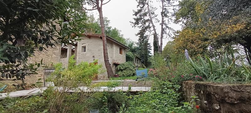 Maison - 232 m² - 8 pièces