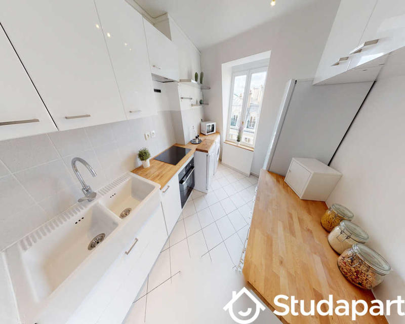 Chambre - 80 m² - 1 pièce