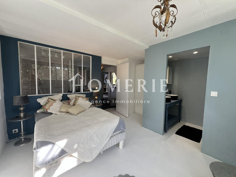 Maison - 215 m² - 7 pièces