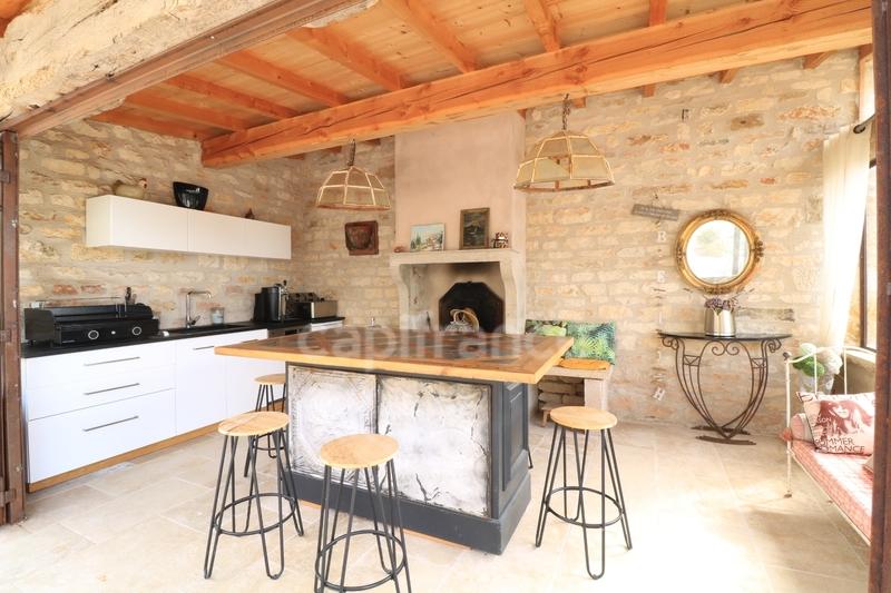 Propriété - 503 m² - 10 pièces