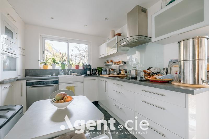 Maison ancienne - 170 m² - 9 pièces