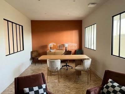 Local d'activité / Entrepôt - 222 m²