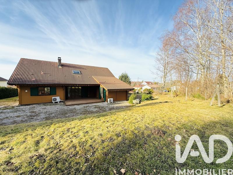 Maison - 230 m² - 7 pièces