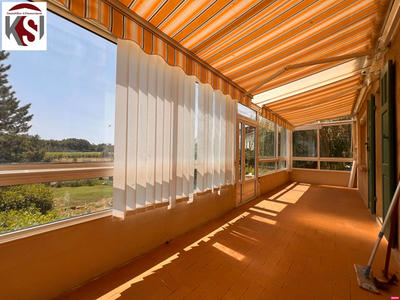 Maison - 214 m² - 8 pièces