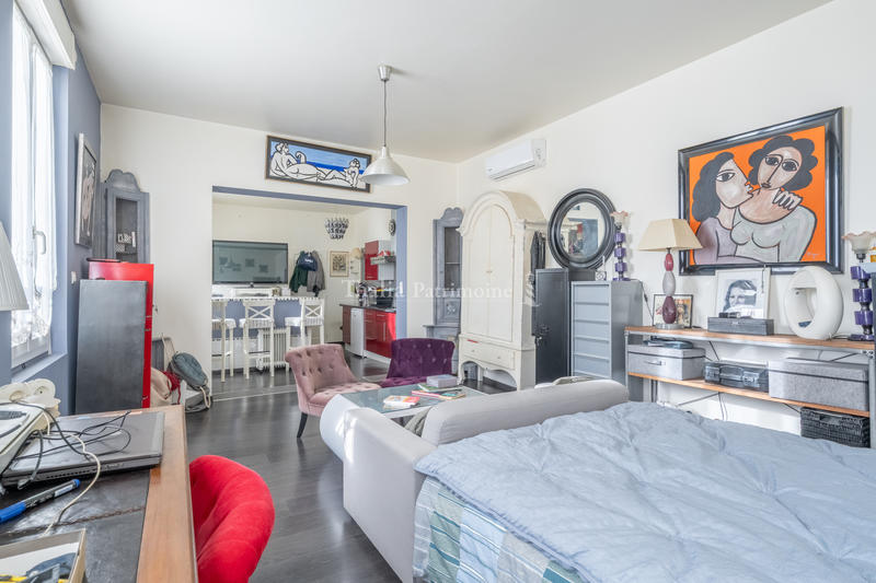 Appartement - 245 m² - 8 pièces