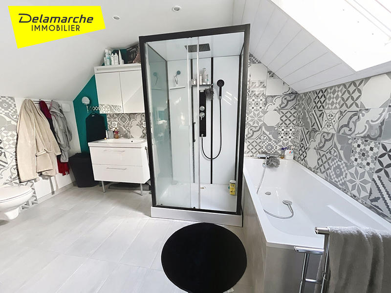 Maison - 143 m² - 6 pièces