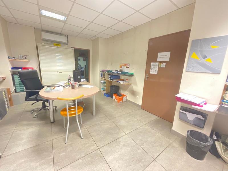 Appartement - 181 m² - 5 pièces