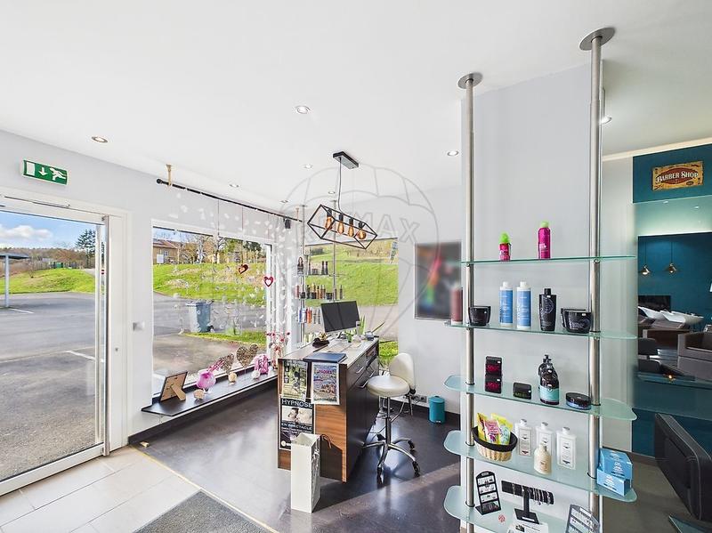 Local commercial - 70 m² - 3 pièces