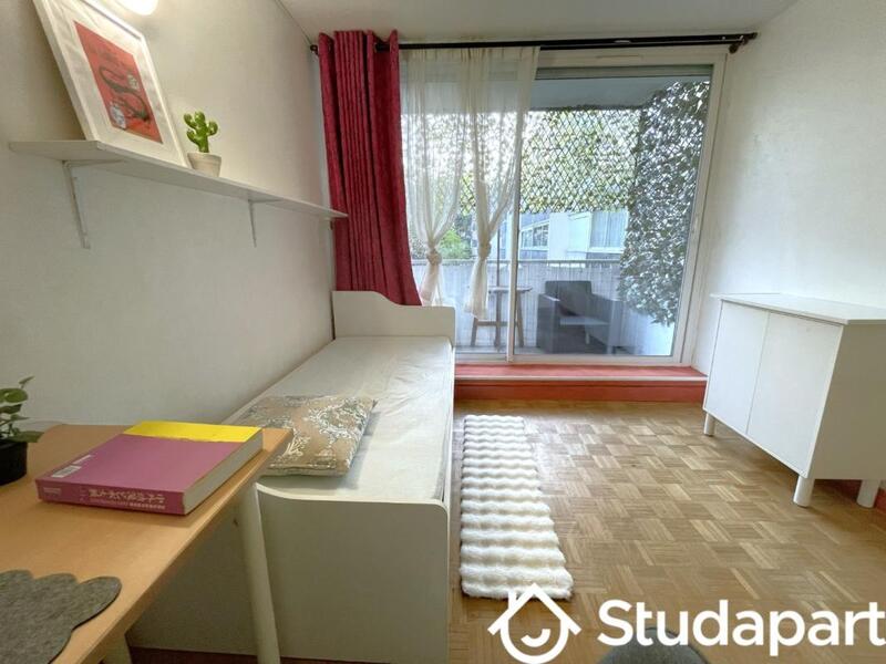 Chambre - 11 m² - 1 pièce