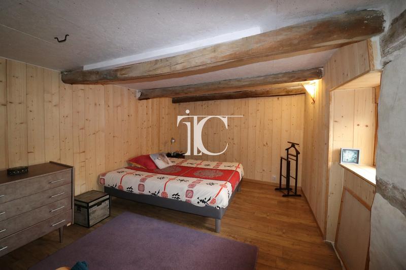 Maison - 143 m² - 6 pièces