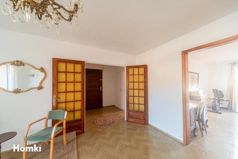 Maison - 104 m² - 4 pièces