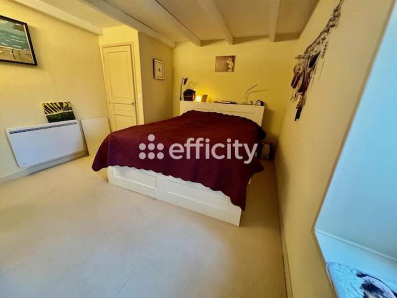 Maison - 282 m² - 10 pièces