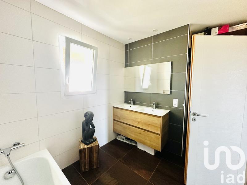 Maison - 176 m² - 6 pièces