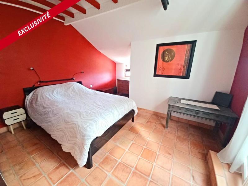 Maison - 205 m² - 7 pièces