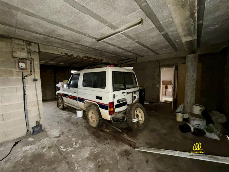 Maison - 121 m² - 5 pièces