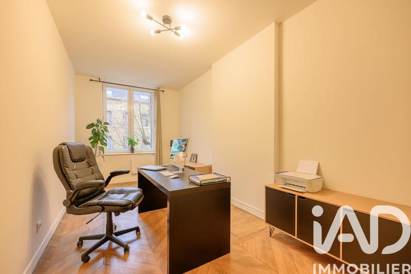 Loft - 129 m² - 5 pièces