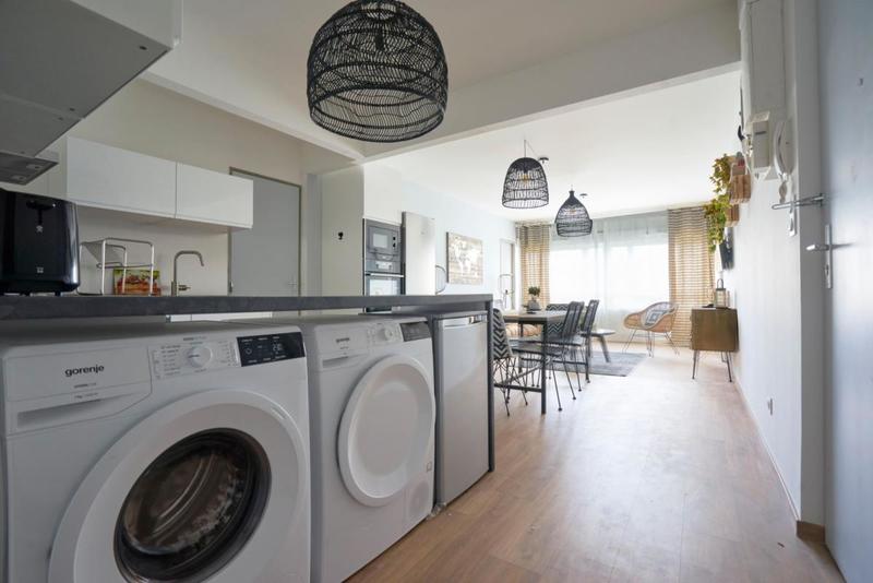 Appartement - 97 m² - 6 pièces