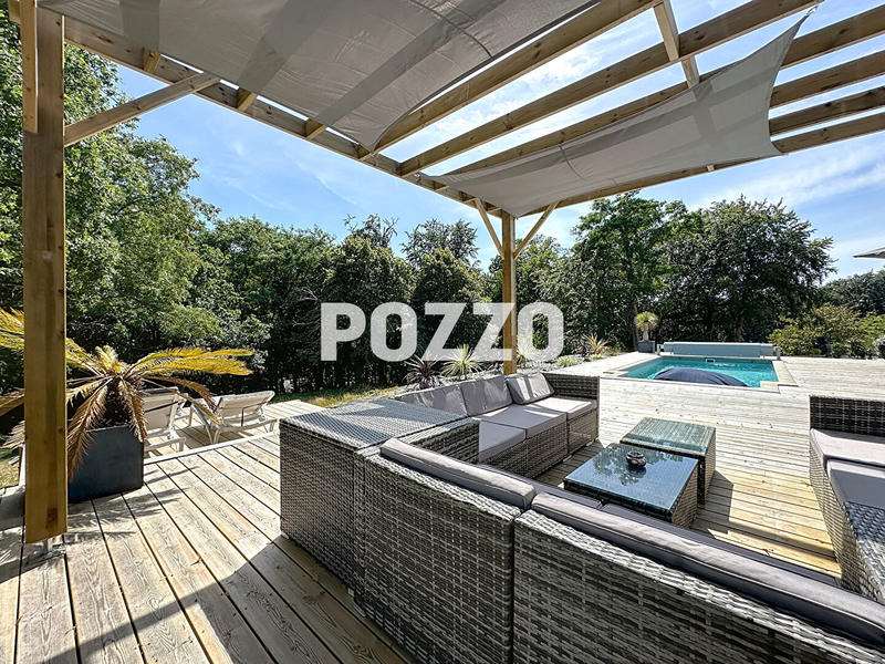 Maison - 158 m² - 6 pièces