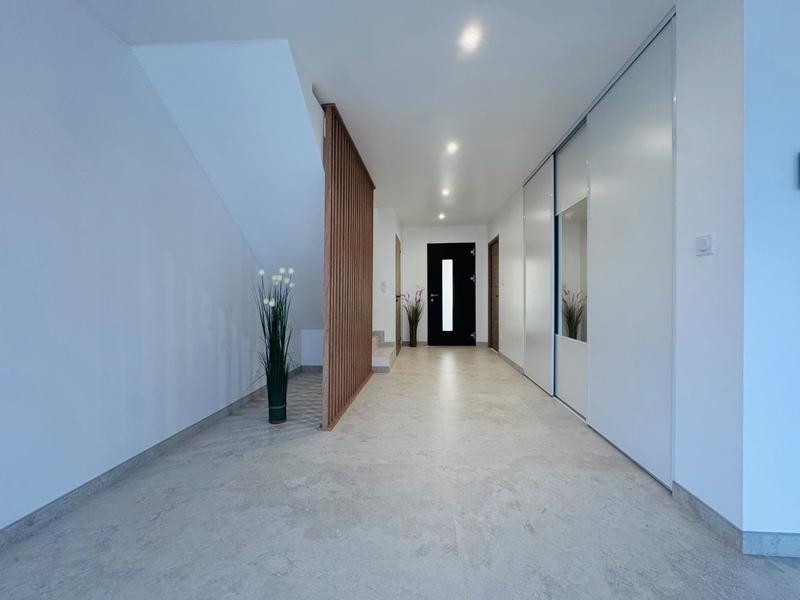 Maison - 144 m² - 5 pièces