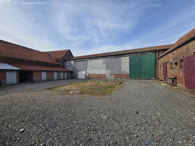 Maison - 221 m² - 12 pièces