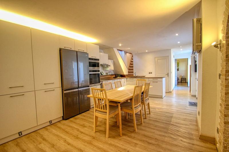 Appartement - 108 m² - 5 pièces