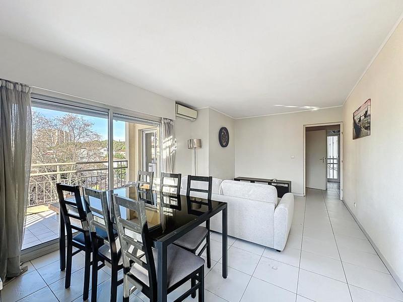 Appartement - 49 m² - 2 pièces