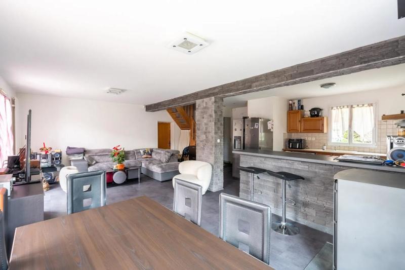 Maison - 116 m² - 6 pièces