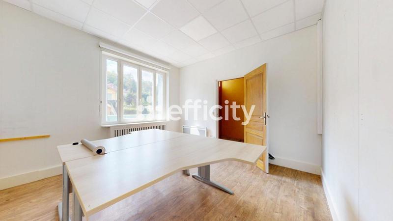 Maison - 333 m² - 8 pièces