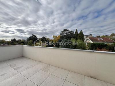 Appartement - 112 m² - 5 pièces