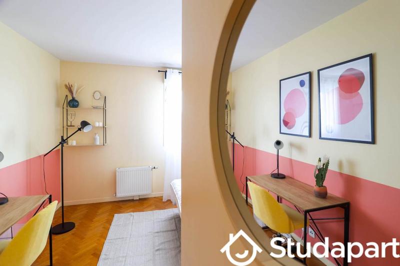 Chambre - 15 m² - 1 pièce