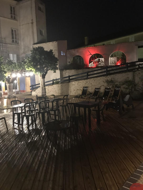 Local commercial - 408 m²