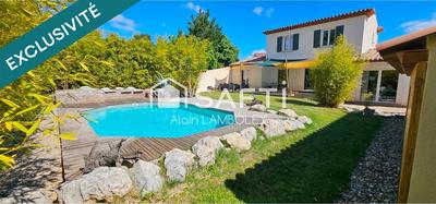 Maison - 128 m² - 6 pièces