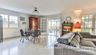 Maison - 180 m² - 6 pièces