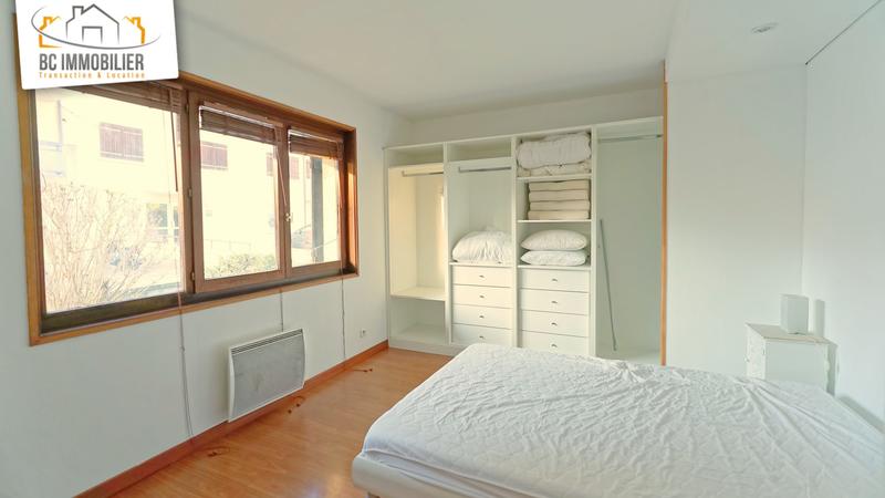 Appartement - 82 m² - 3 pièces