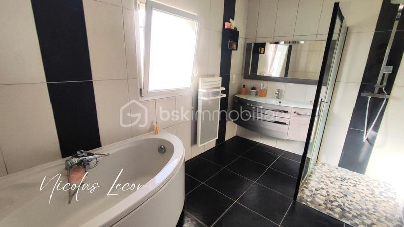 Maison - 115 m² - 6 pièces