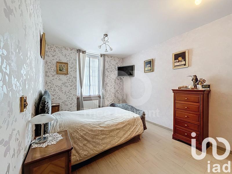 Maison - 255 m² - 10 pièces