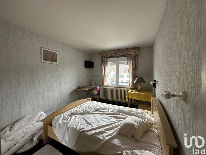 Local commercial - 617 m²