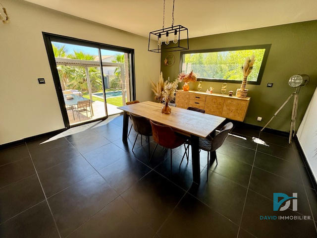 Villa - 220 m² - 7 pièces